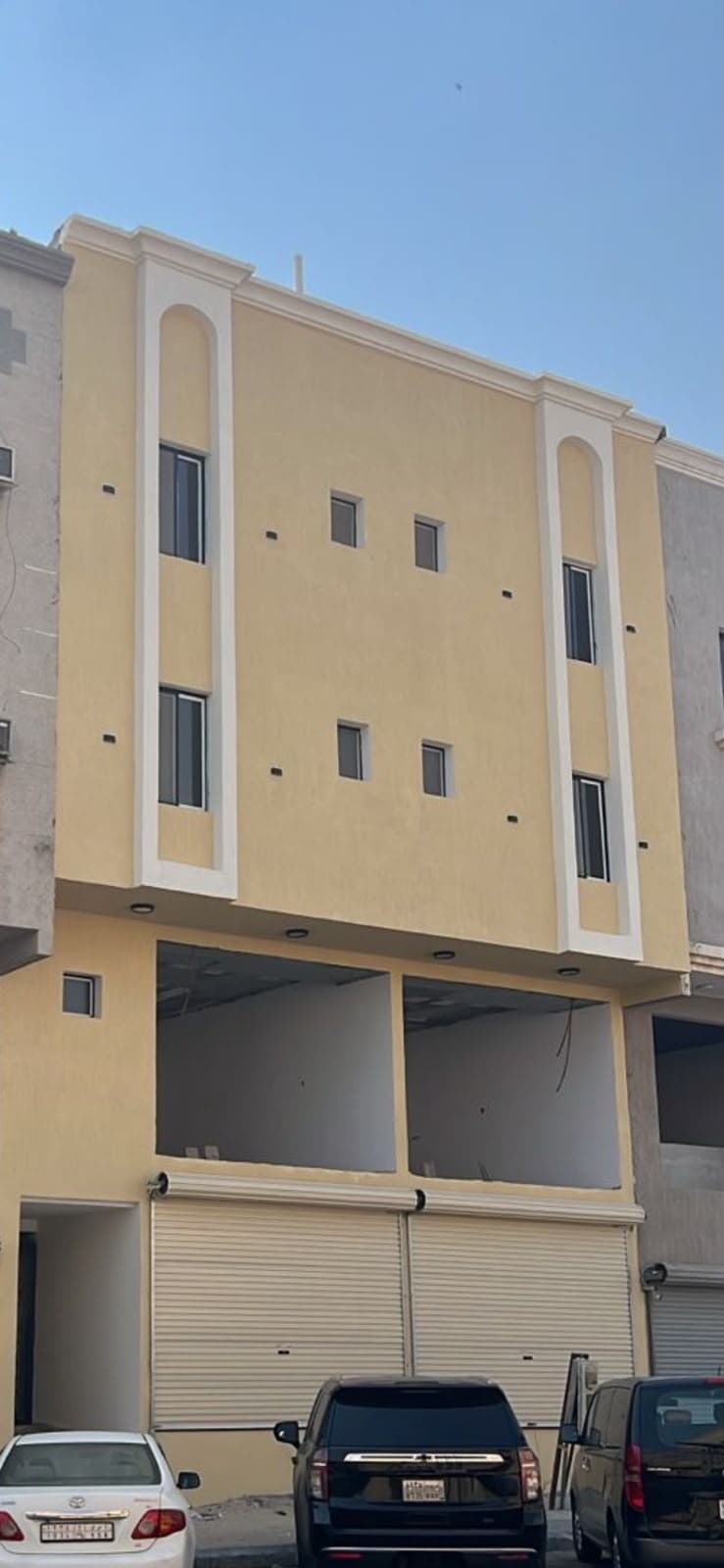 عمارة للبيع في حي الثقبة  - الخبر